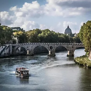  Apartment Maison Carlotta In Vatican Italy
